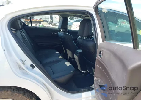 2016 Acura Ilx Premium Package/Technology Plus Package z USA, uszkodzony, nr VIN 19UDE2F7XGA001133